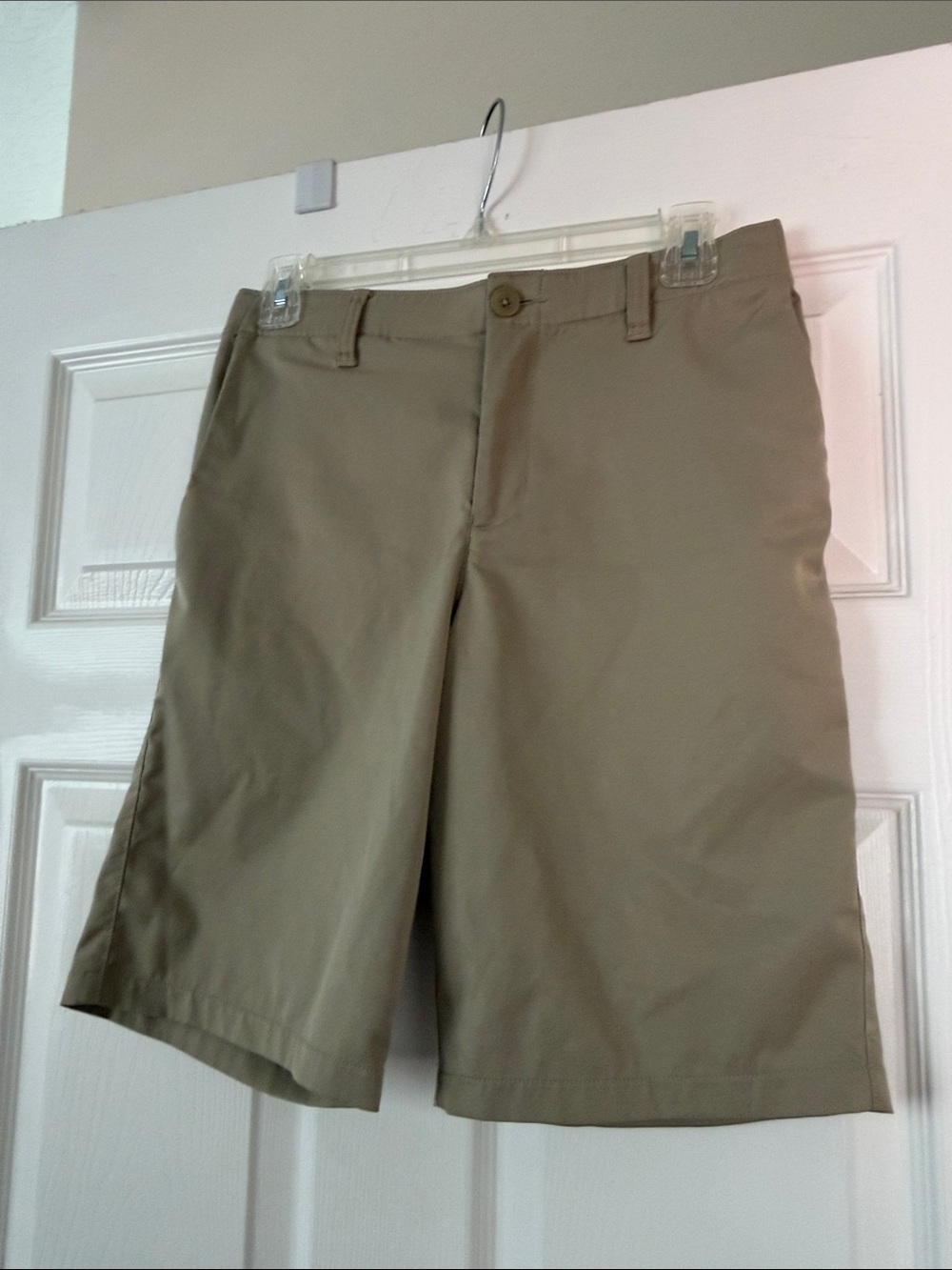 Under Armour Men's Tan Performance Bermuda Shorts